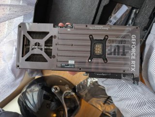 Tarjeta Gráfica Asus TUF Gaming RTX 5070