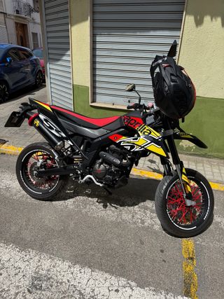 Aprilia SX 125 4T Supermotard