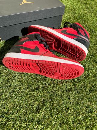 Air Jordan 1 Mid Gym Red Black