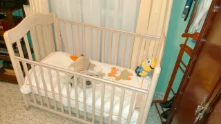 Cuna de bebé de madera