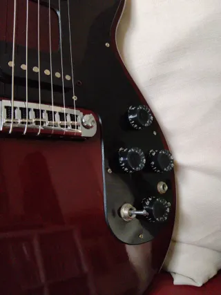 Arirang Melody Maker Vintage Guitarra