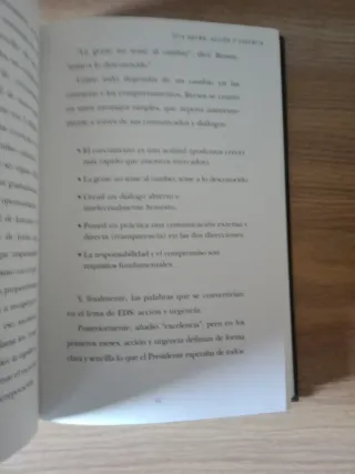 Libro Acción, urgencia y excelencia