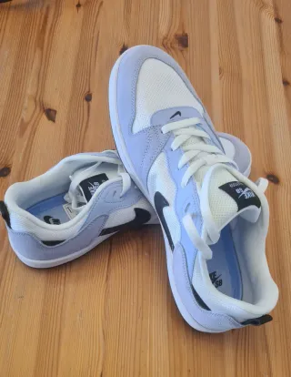 Nike SB ALLEYOOP T45 Nuevas Talla 45