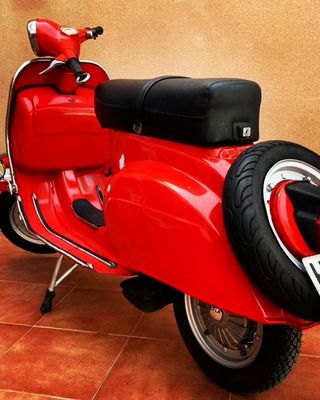 Vespa SL