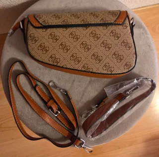 Bolso Guess Beige y Marrón