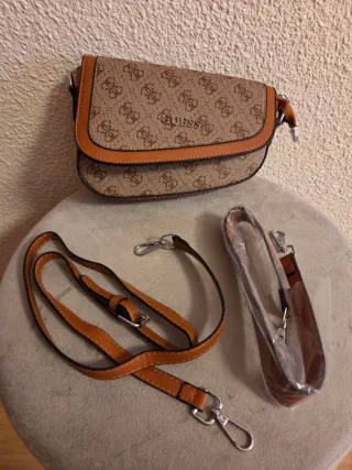 Bolso Guess Beige y Marrón