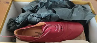 Zapatos de tacón Slidè ans Swing burdeos, num 37.