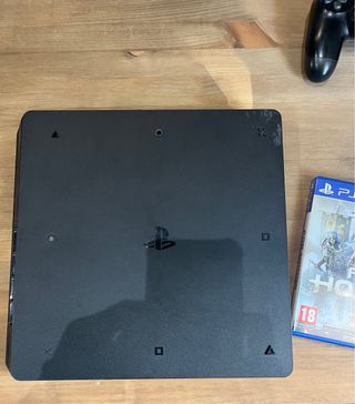 PS4 (PlayStation 4) Negra + Mando + For Honor