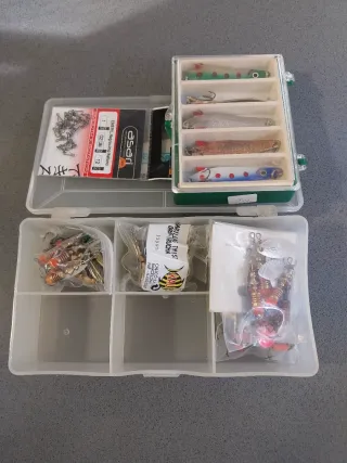 42 Cucharillas de Pesca Variadas