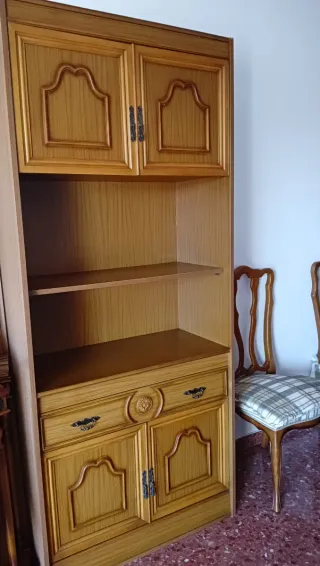 Mueble aparador de madera