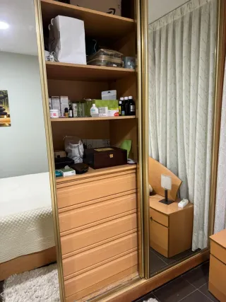 Dormitorio completo madera clara