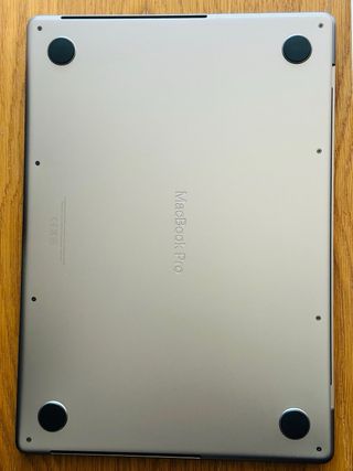 MacBook Pro 14” M1 16GB RAM / 512GB SSD