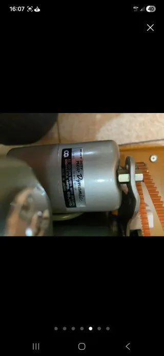 Máquina de coser Refrey con maletín