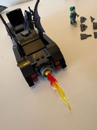 Lego Batmóvil con Joker y accesorios