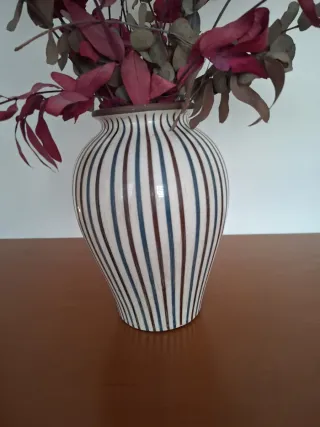 Jarrón de cerámica decorativo