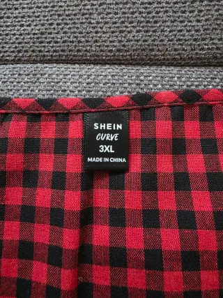 Blusa Shein Curve sin mangas cuadros rojo/negro XX