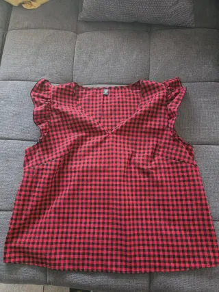 Blusa Shein Curve sin mangas cuadros rojo/negro XX