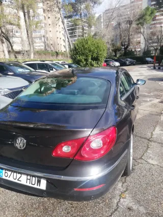 Volkswagen Passat CC 2011