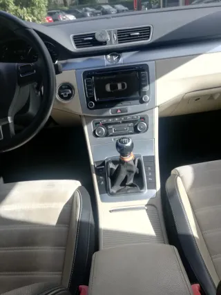 Volkswagen Passat CC 2011