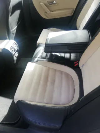 Volkswagen Passat CC 2011