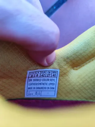 Zapatillas Skechers Rojas y Amarillas