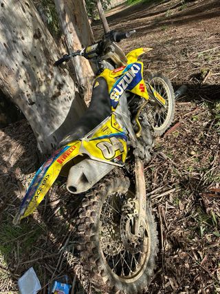 Suzuki RMZ 450 Motocross