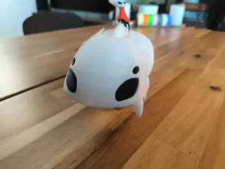 Hornet y Bicho Campana Figura