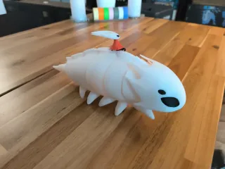 Hornet y Bicho Campana Figura