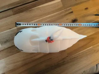 Hornet y Bicho Campana Figura