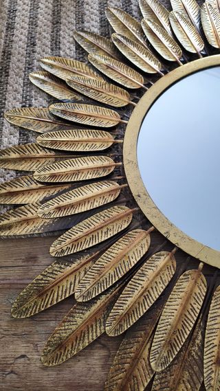 Specchio Sole con Cornice Dorata