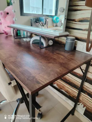 Mesa escritorio madera oscura como nueva!!