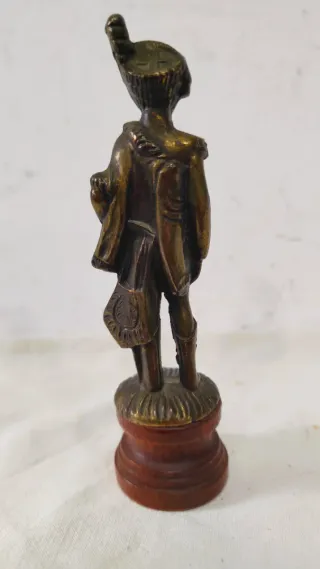 Antigua estatuilla bronce húsar francés