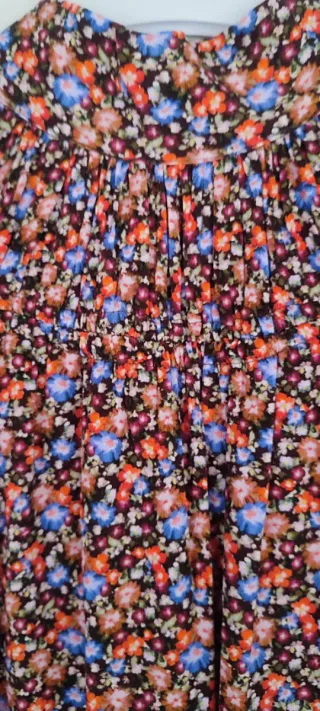 Blusa NAF NAF floral cuello perkins