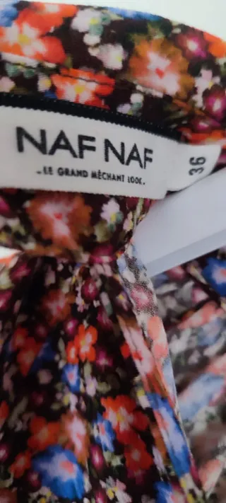 Blusa NAF NAF floral cuello perkins