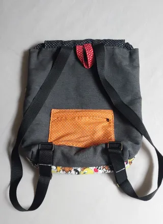 MOCHILA MULTICOLOR LOONEY TUNES