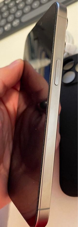 iPhone 15 Pro Max Gris Titanio + Accesorios