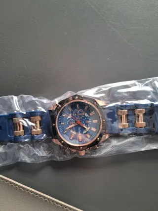Reloj Hombre Azul y Dorado