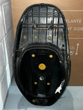 Asiento Piaggio Zip Largo