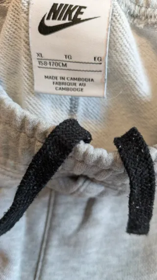 Bermuda Nike niño Talla XL Gris