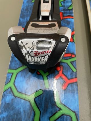 Esquís Liberty Genome + fijaciones Marker Baron