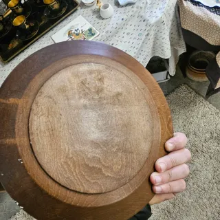 Piatto decorativo in legno intagliato, Croazia