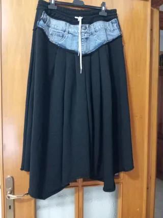 Giacca donna nera e jeans vestibilità L XL