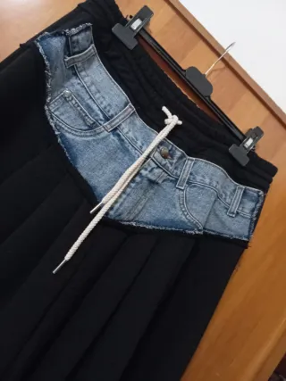 Giacca donna nera e jeans vestibilità L XL