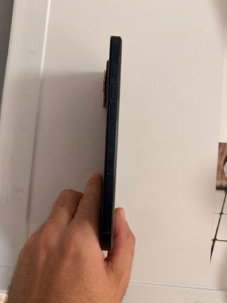 iPhone 15 Pro Max Morado