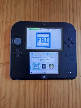 Nintendo 2DS negra y azul