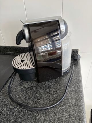 Cafetera Nespresso Krups Negra