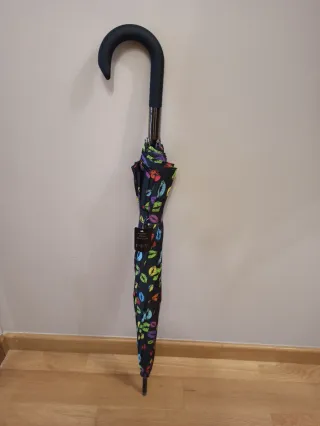 Paraguas Automático con estampado de labios .