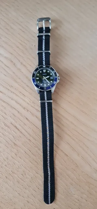 Reloj Casio MDV-10C-1A2VDF Negro/Azul