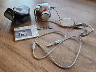 Camara Fujifilm FinePix S304 + 3 tarjetas xD