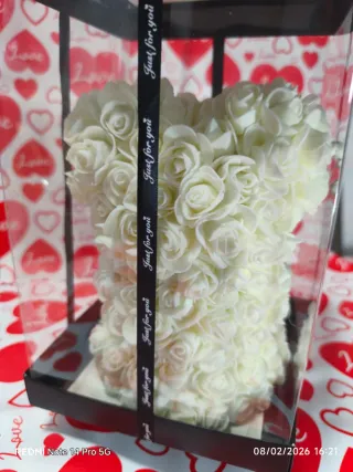 Oso de peluche de rosas para San Valentín